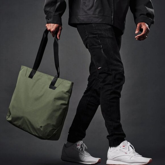 NWT ALPAKA Elements Tote Bag Large Travel Totes Durable Magnetic Shoulder Bag - Picture 2 of 9